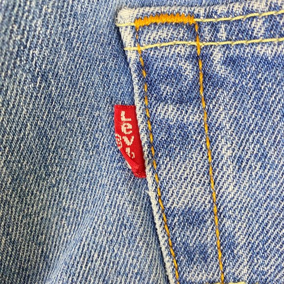 Levi's Men's 550 '92 Mid Rise Relaxed Fit Cotton Denim Jeans - Picture 15 of 16